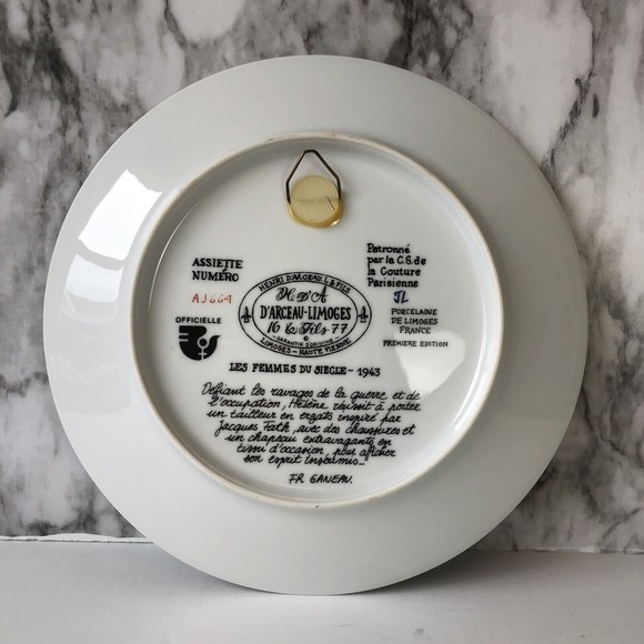 Vintage 1978 D'Arceau Limoges Collectors Plate “Helene la Intrepide 1943” - Picture 5 of 6